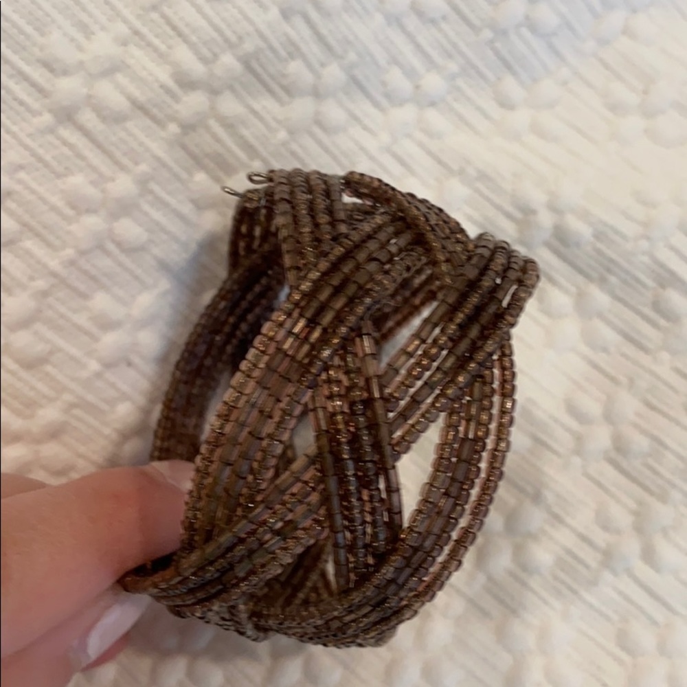 Mauve colored beaded bracelet